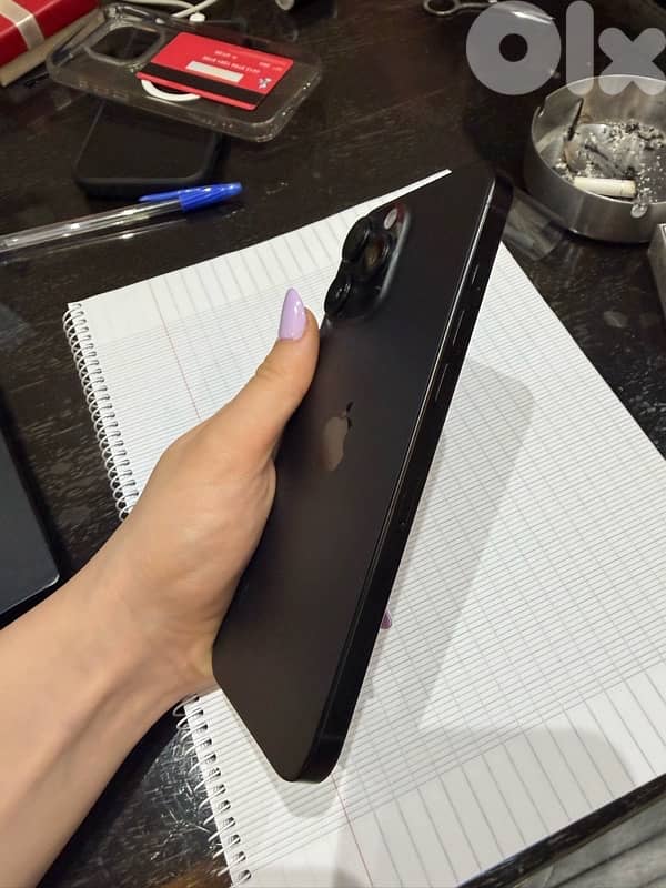 IPHONE 16  PRO MAX 1