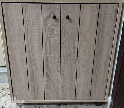 خزانة احذية