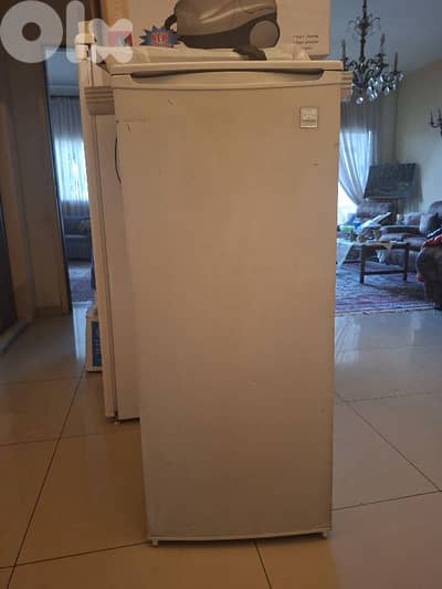 freezer w berad Daewoo