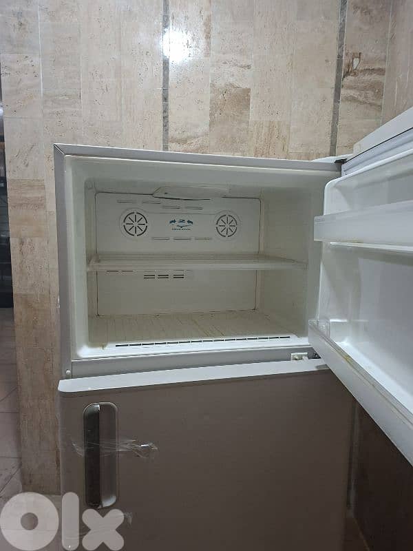 freezer w berad Daewoo 4