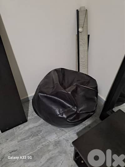 ثريات مودرن عدد ٣ شبه جداد  مع ٣ برادي مودرن