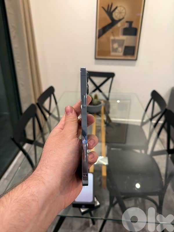 iPhone 13 Pro Max like new 2