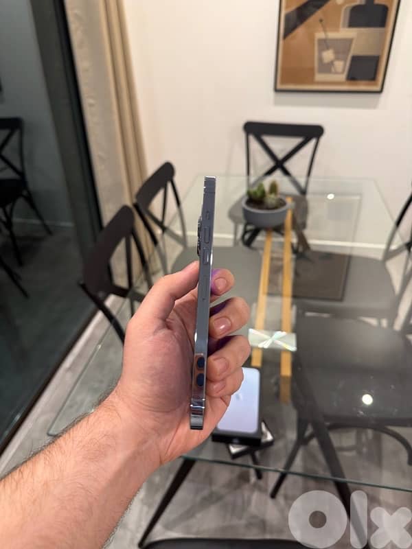 iPhone 13 Pro Max like new 4