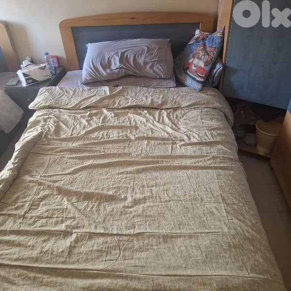 Beds and Closets for sale 2