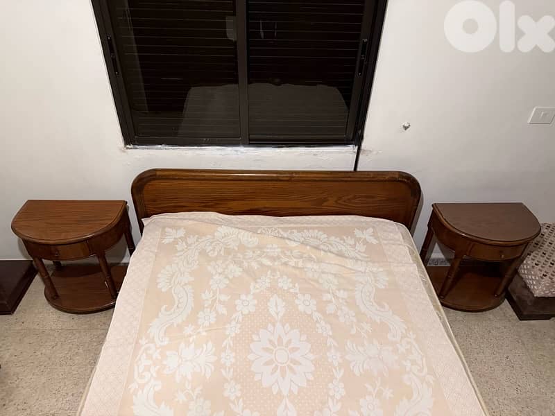 غرفة نوم خشب قديم وقوي/ Full bedroom 1