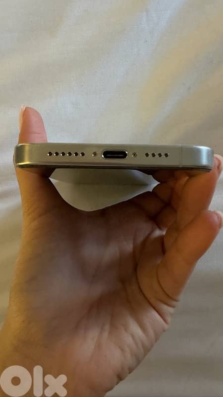 IPHONE 15 pro max 256- like new 1