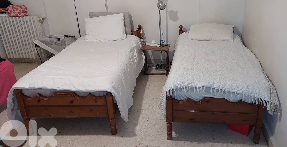 غرفة نوم مستعملة للبيع 0