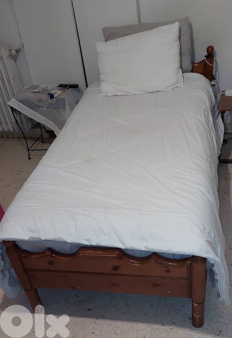 غرفة نوم مستعملة للبيع 1