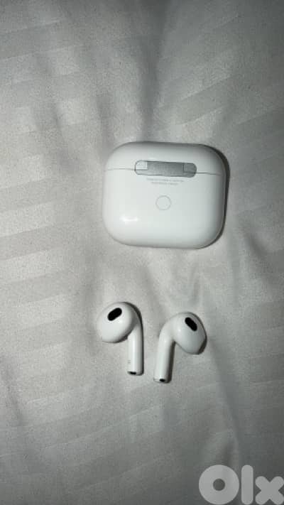 Apple AirPods 3 - barely used