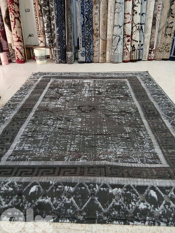 كل سجاده حسب مقاسا يعني كل نقشه موجود منا تلات 8