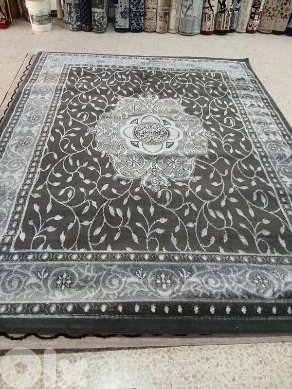 كل سجاده حسب مقاسا يعني كل نقشه موجود من 7