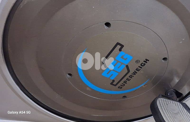 مكنة رياضة ضخمة للنوادي ب 120 $ 2