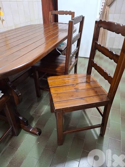 Vitrine -  فيترين مع طاولة وكراسي