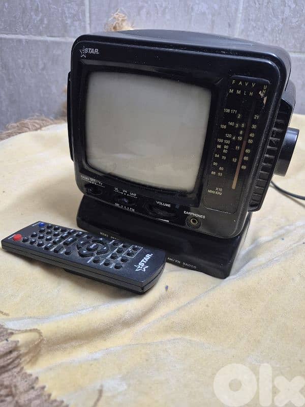 Small tv and Radio 1