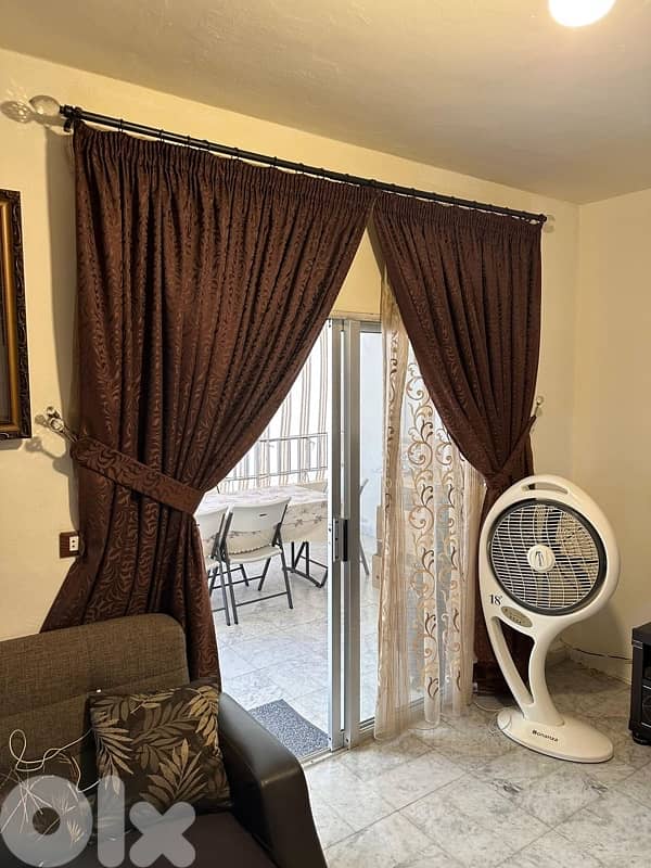 برداية Curtains 0