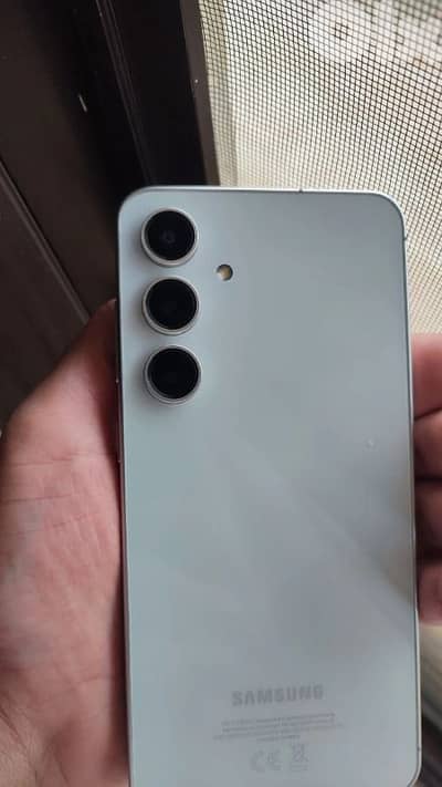 Samsung S24 Fe used only 2-3 month