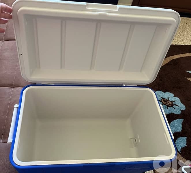 Coleman Cooler 45L حافظ للحرارة 4