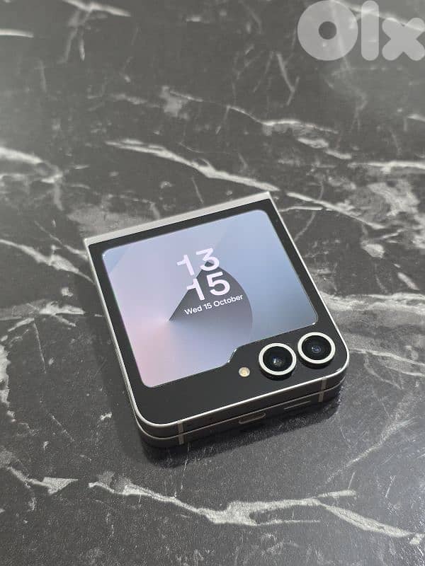 Z flip 6 still original not opened 1