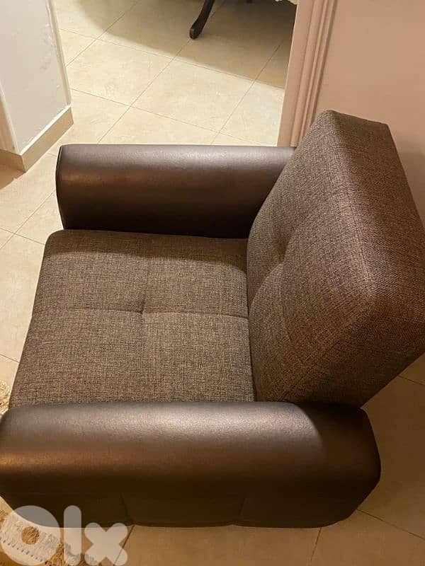 2 fauteuils - like new 1