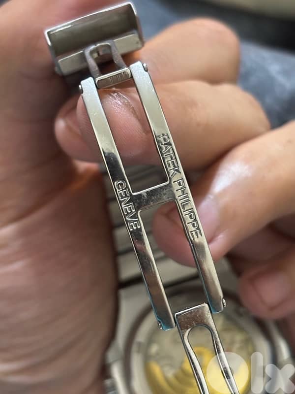 Patek philippe nautilus 5712 high quality replica 4