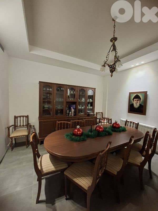 dining room , oak , chairs , lustres, tables 3