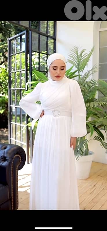 فستان آخر قطعة قياس ٤٢ 3