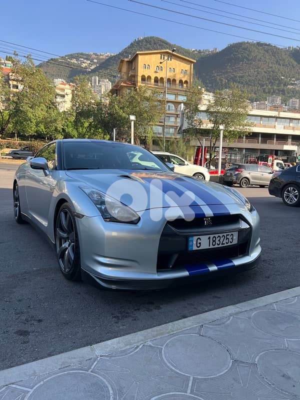 Nissan GTR 2010 0
