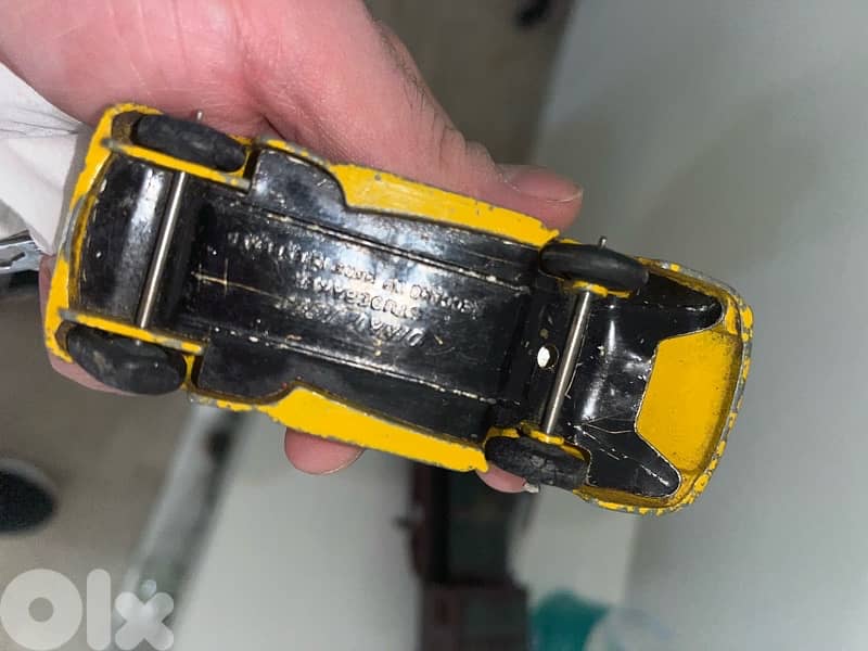 Rare yellow 1939 dinky toys post war studebaker 1