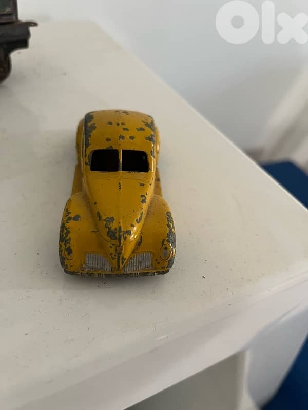 Rare yellow 1939 dinky toys post war studebaker 0