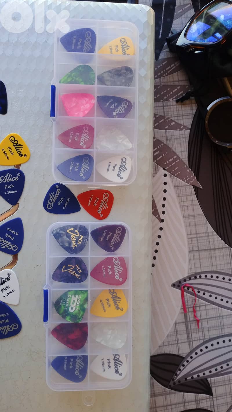 غيتار علبة ريش غيتار 2