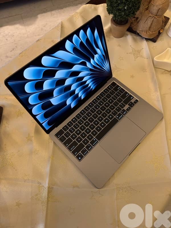 M3 Macbook Air 13” 0