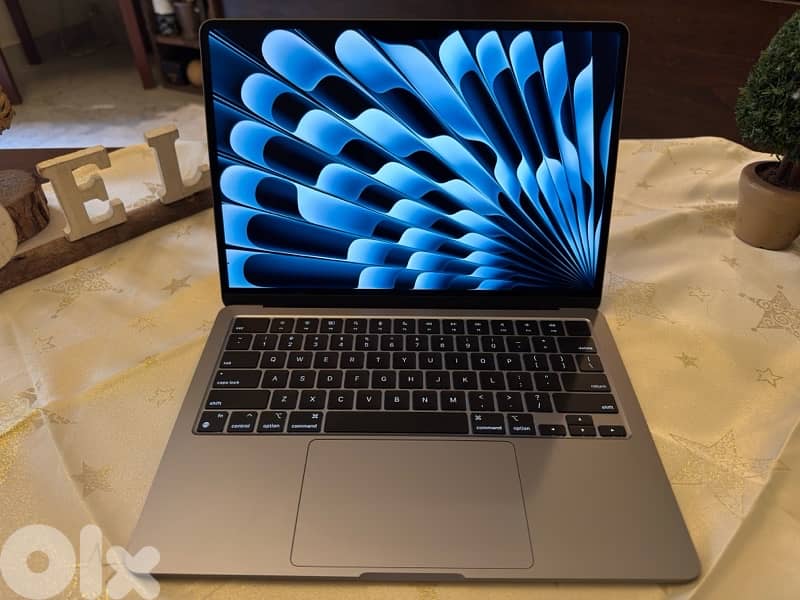 M3 Macbook Air 13” 2