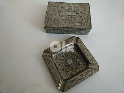 Vintage cigarette box with ashtray (Made in Japan) - Not Negotiable