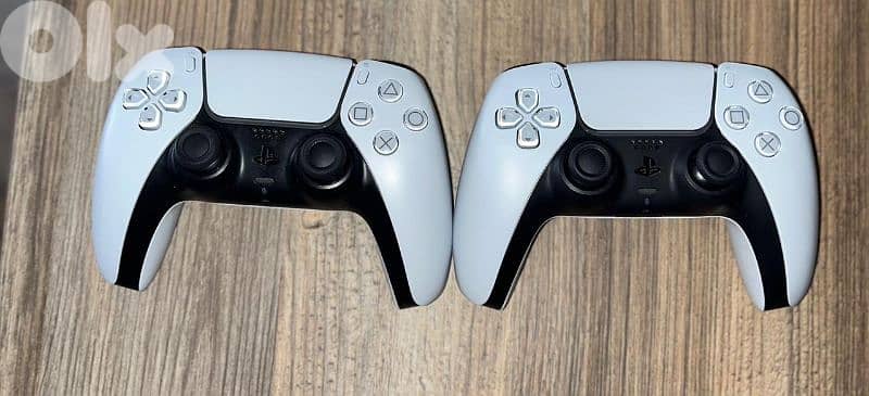 PS5 Slim Digital Edition 1TB With 2 Controllers Plus 42 Inch LG TV 0