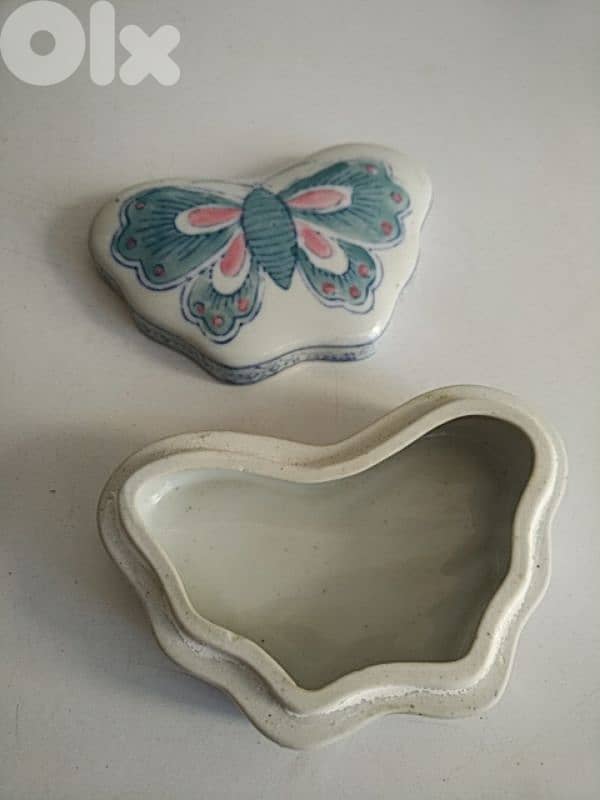 Old butterfly jewels box - Not Negotiable 4