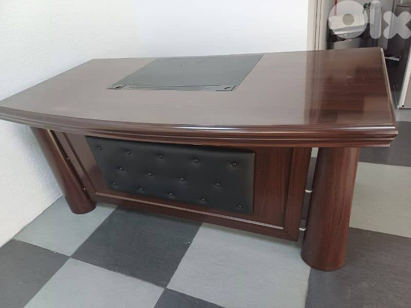 Office Desk Very Good Condition 0