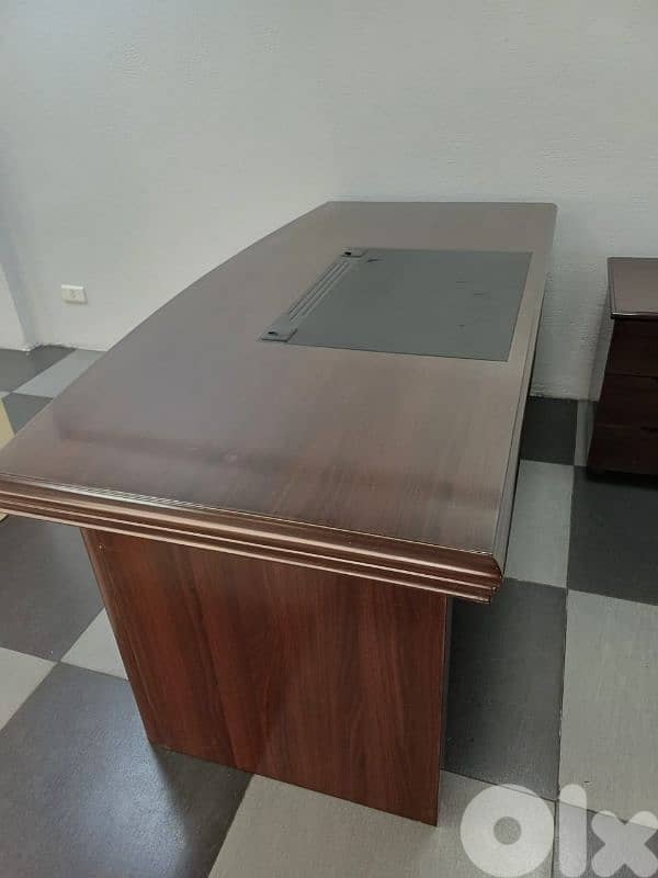 Office Desk Very Good Condition 1