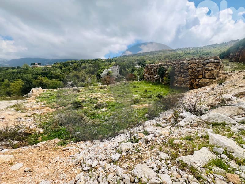 Industrial land of 4300 sqm in Bazioun, Jbeil/بزيون، جبيل REF#EK129040 3