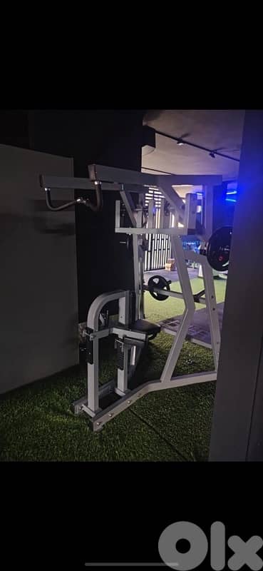 Hummer back row like new 2