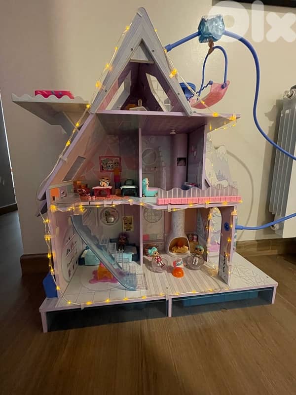 LOL Winter Disco Chalet 0