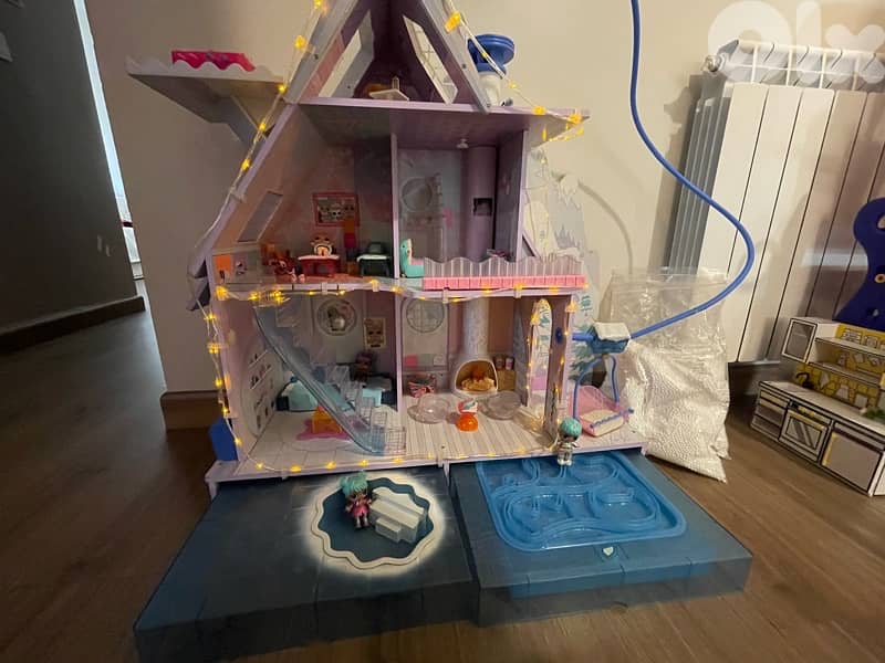 LOL Winter Disco Chalet 3