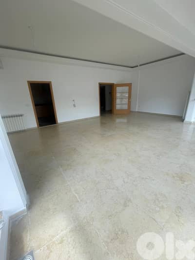 3 BEDROOMS APARTMENT FOR RENT IN MANSOURIEH PRIME, (MANR-282)