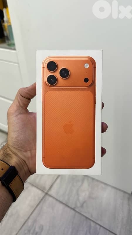 iphone 17pro max 1 terra (2sim) brand new 1