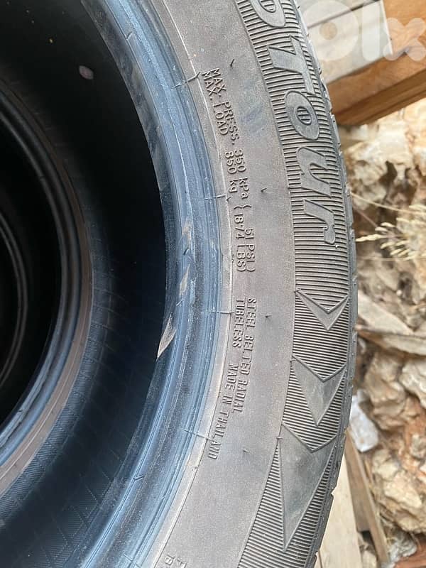 دواليب مستعملة لجيب صناعة  تايوانية 225/65R17 Geotour 0