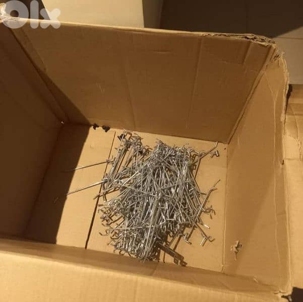 أغراض محل اكسسوارات كاملة للبيع 4