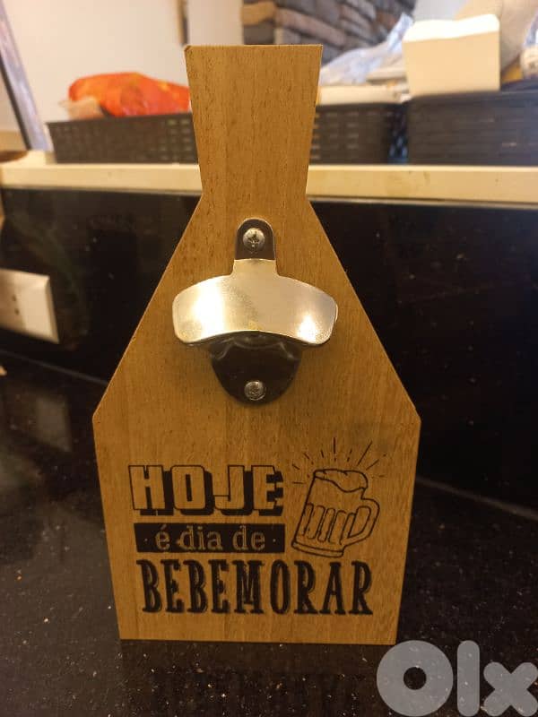 wooden beer holder 1