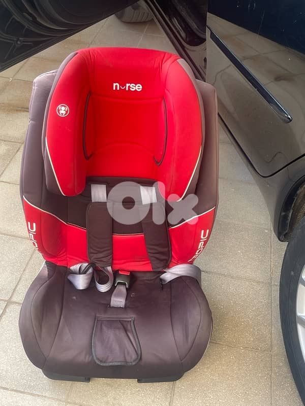 car seat 0