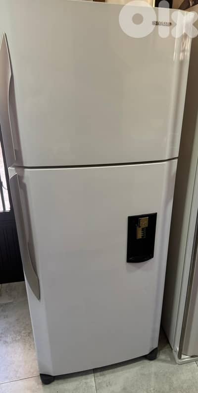 Sharp refrigerator