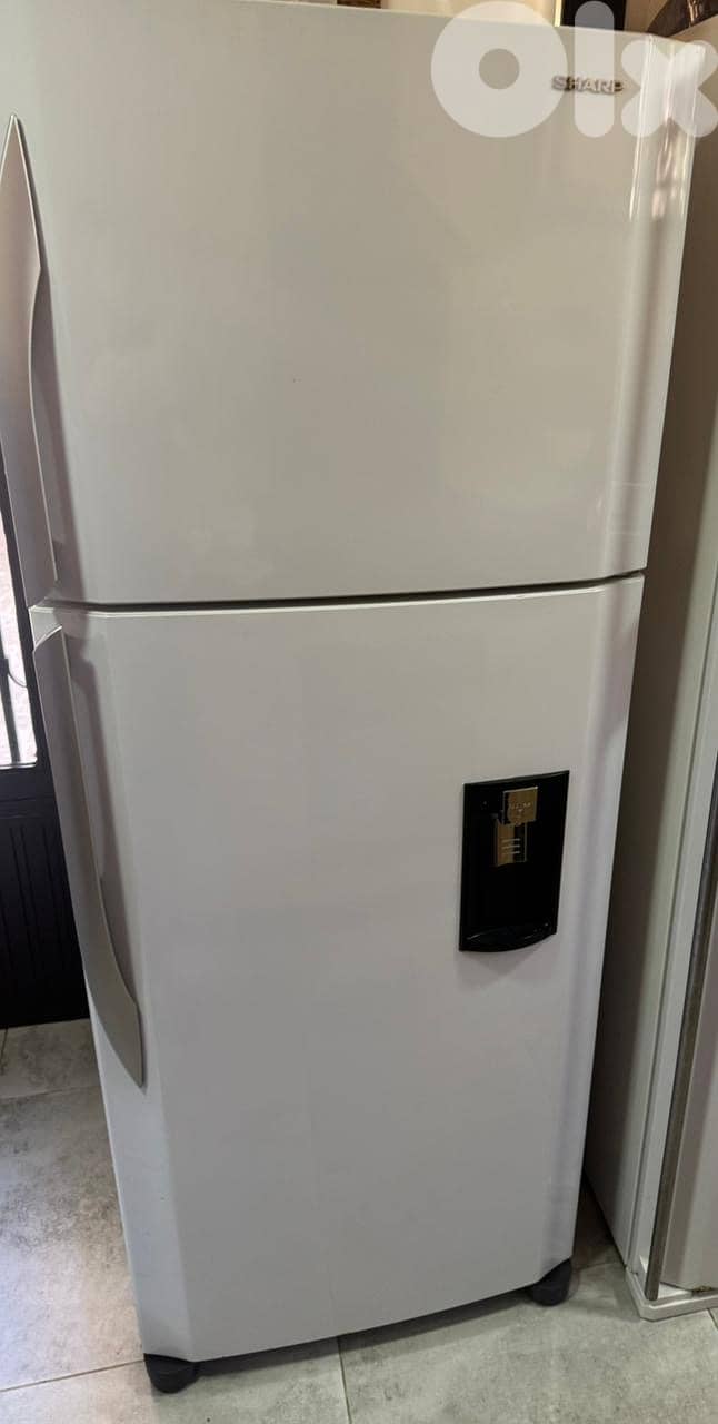 Sharp refrigerator 0