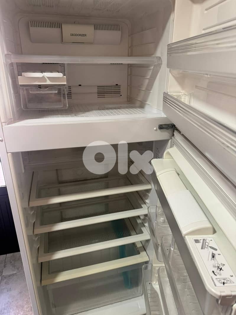 Sharp refrigerator 1